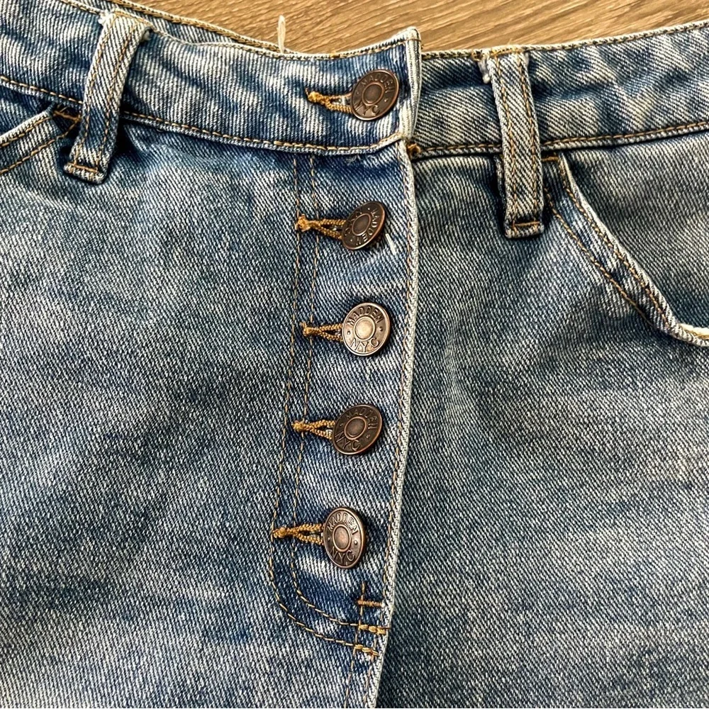 Madden NYC by Steve Madden Distressed Super High Rise jean shorts/Skort Size 7